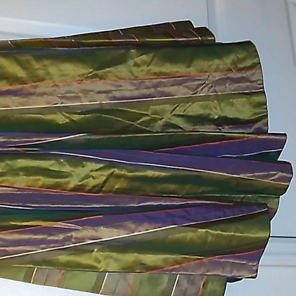 J. Peterman 2-pc Velour Jacket & Iridescent Renaissance Silk Skirt - Picture 13 of 16